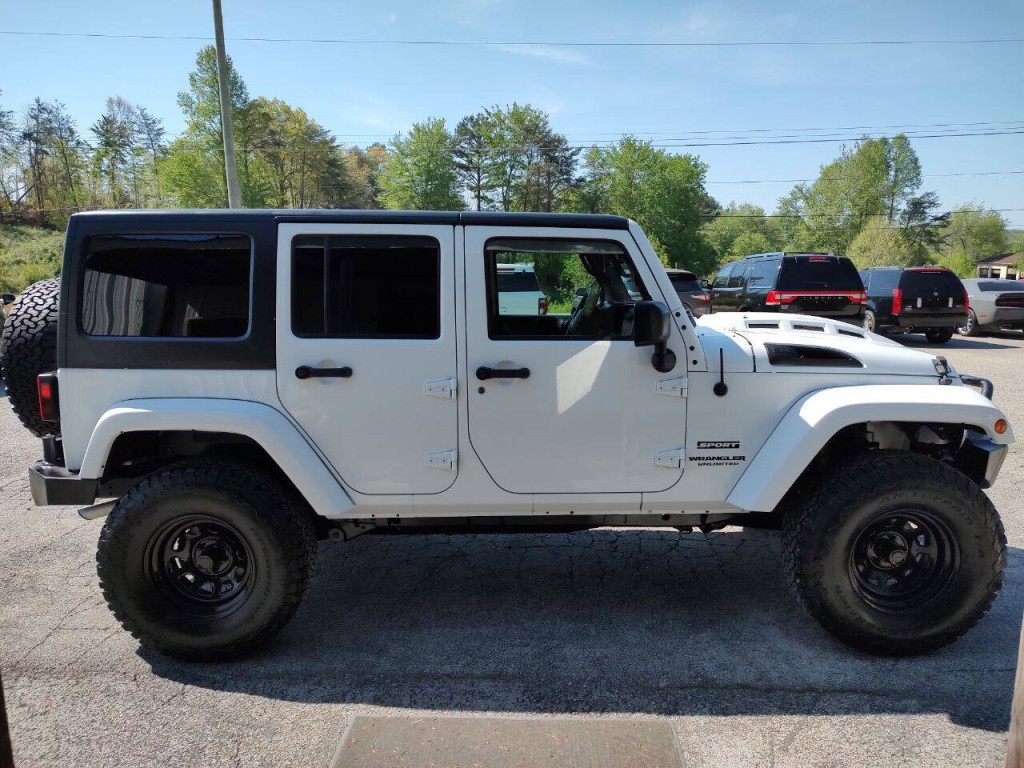 2015 Jeep Wrangler Unlimited Image 10