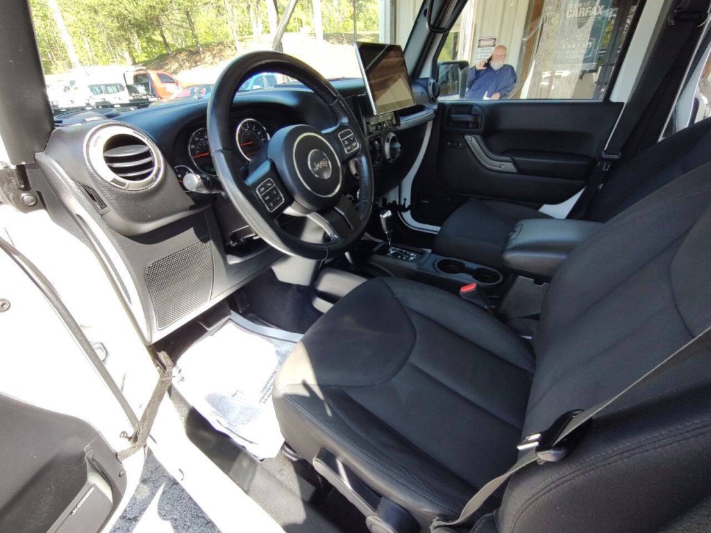 2015 Jeep Wrangler Unlimited Image 36