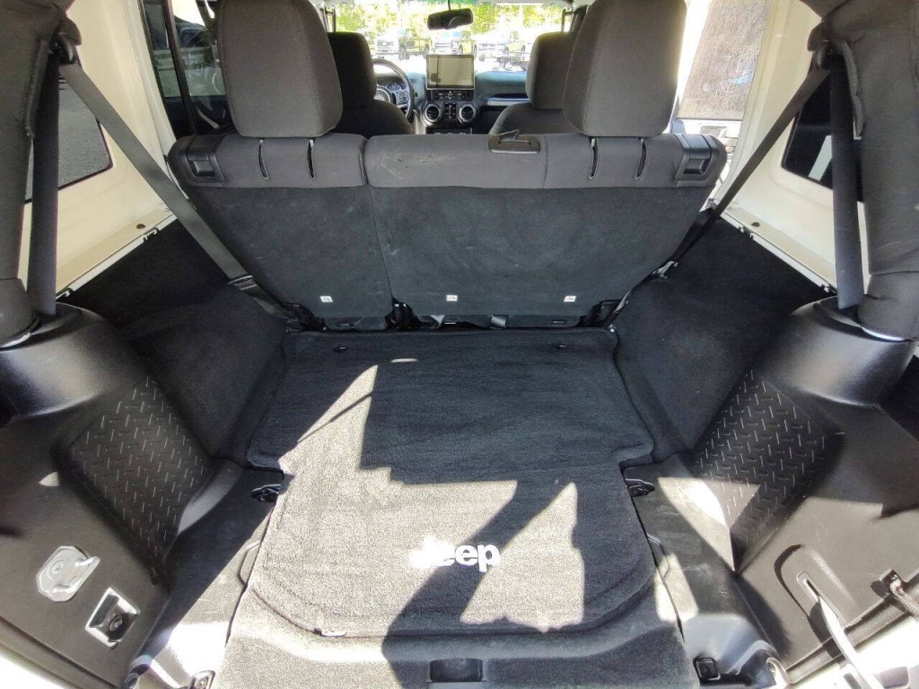 2015 Jeep Wrangler Unlimited Image 39
