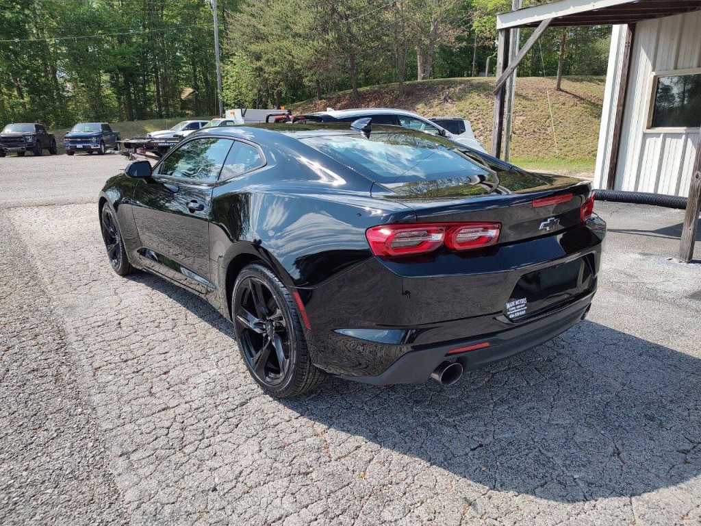 2023 Chevrolet Camaro Image 4