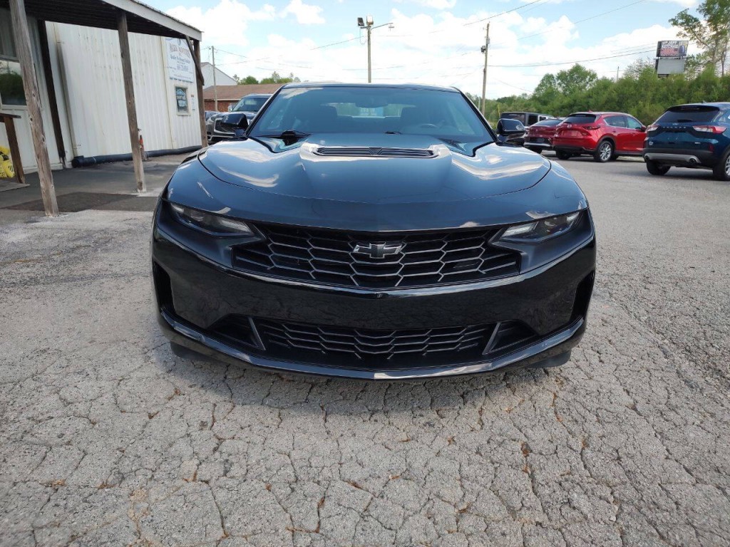 2023 Chevrolet Camaro Image 9