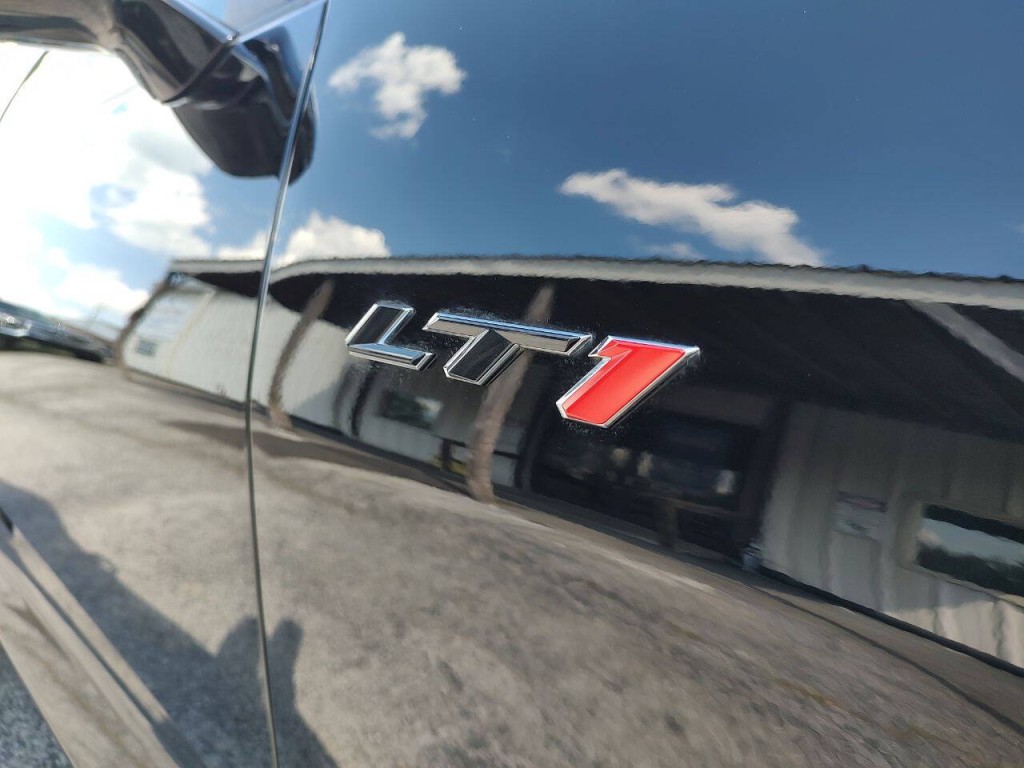 2023 Chevrolet Camaro Image 12