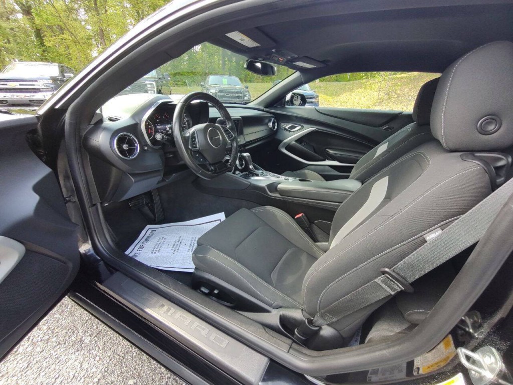 2023 Chevrolet Camaro Image 29