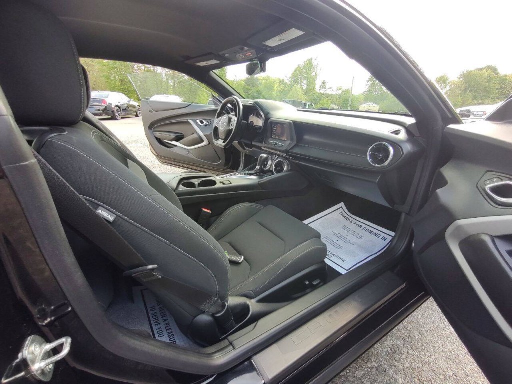 2023 Chevrolet Camaro Image 31