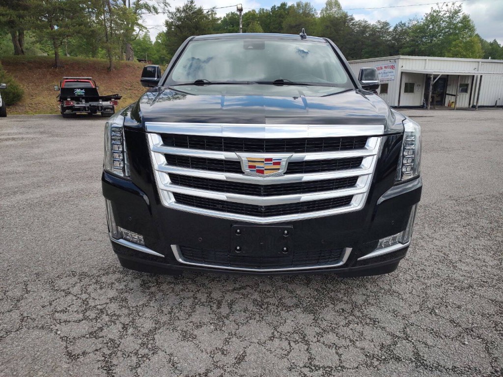 2016 Cadillac Escalade Image 9
