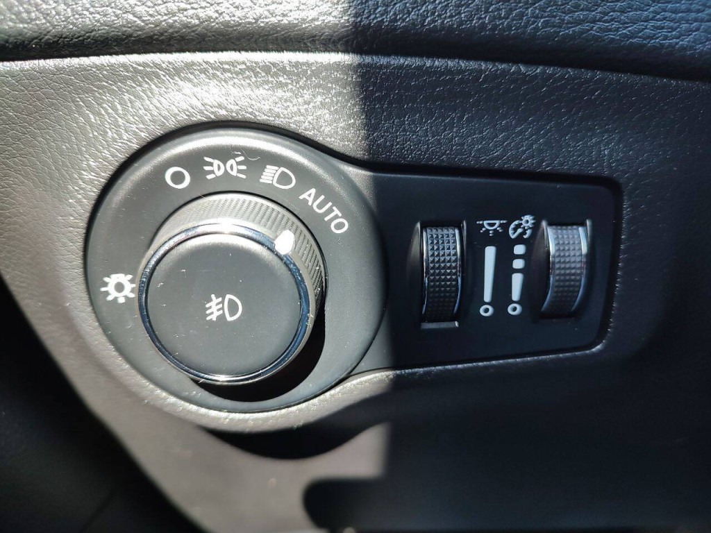 2021 Jeep Compass Image 26