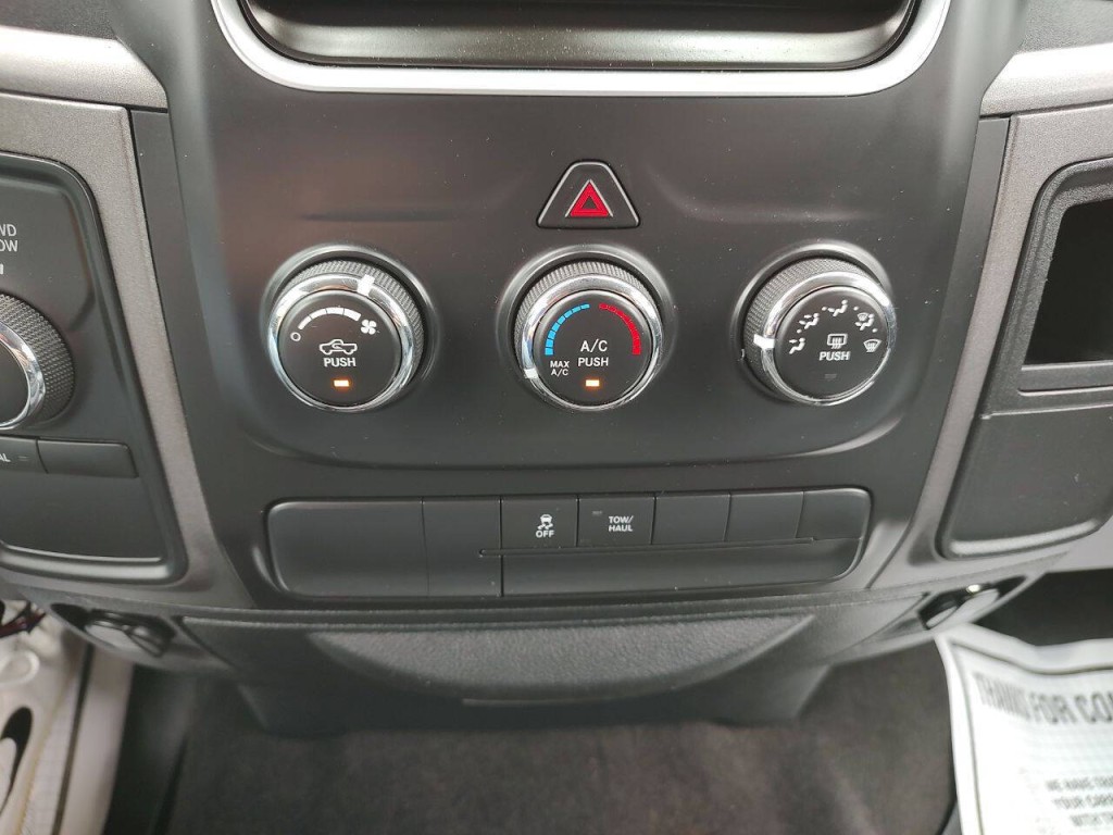 2013 RAM 1500 Image 30