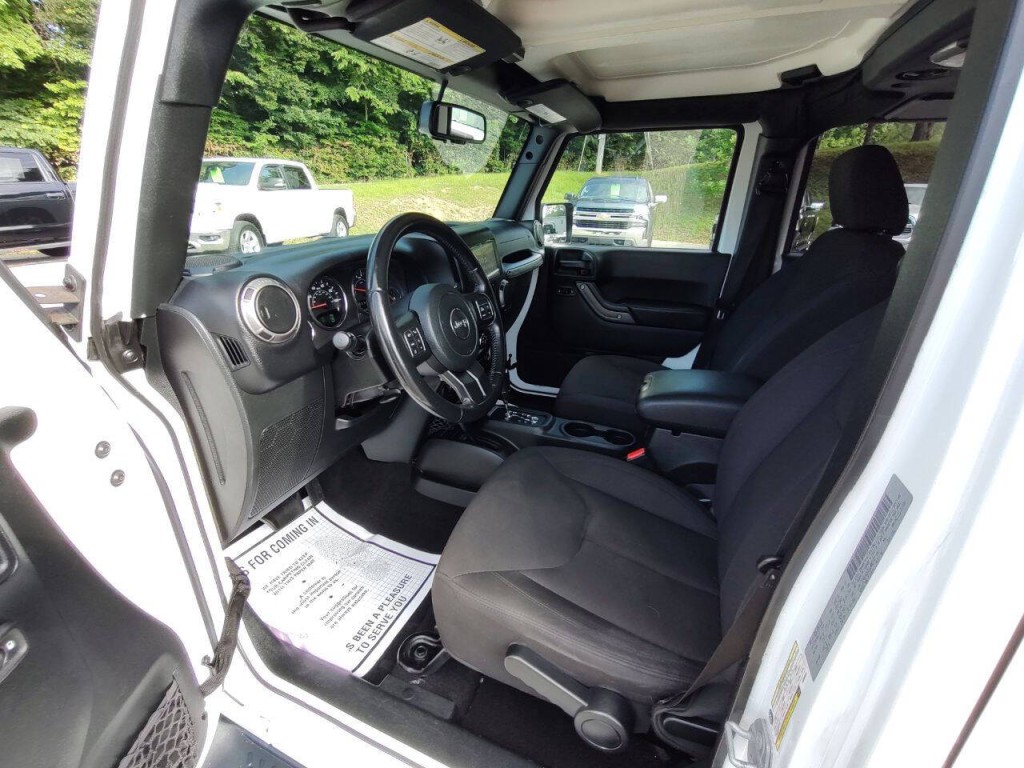 2018 Jeep Wrangler Image 21