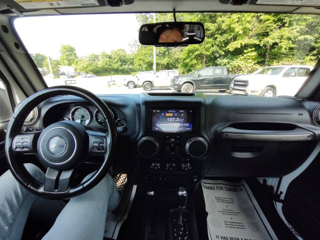 2018 Jeep Wrangler Image 35