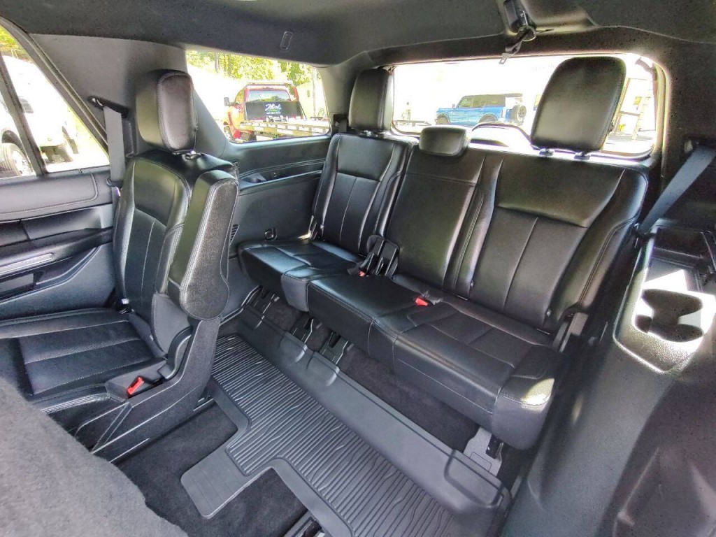 2020 Ford Expedition Image 25