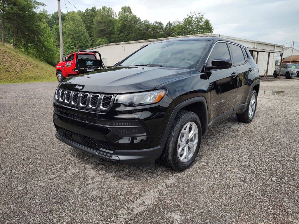 2025 Jeep Compass Image 2