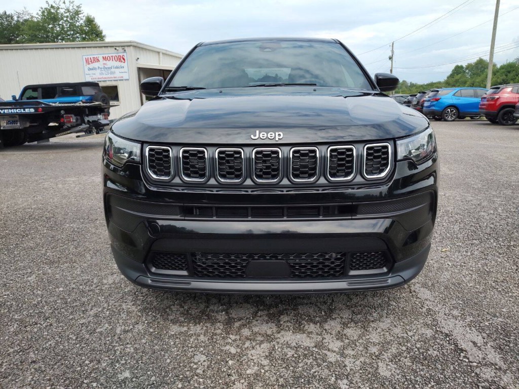 2025 Jeep Compass Image 3