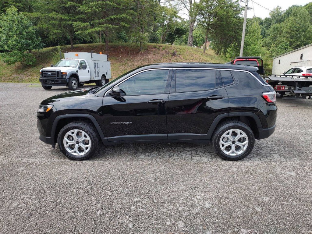 2025 Jeep Compass Image 9