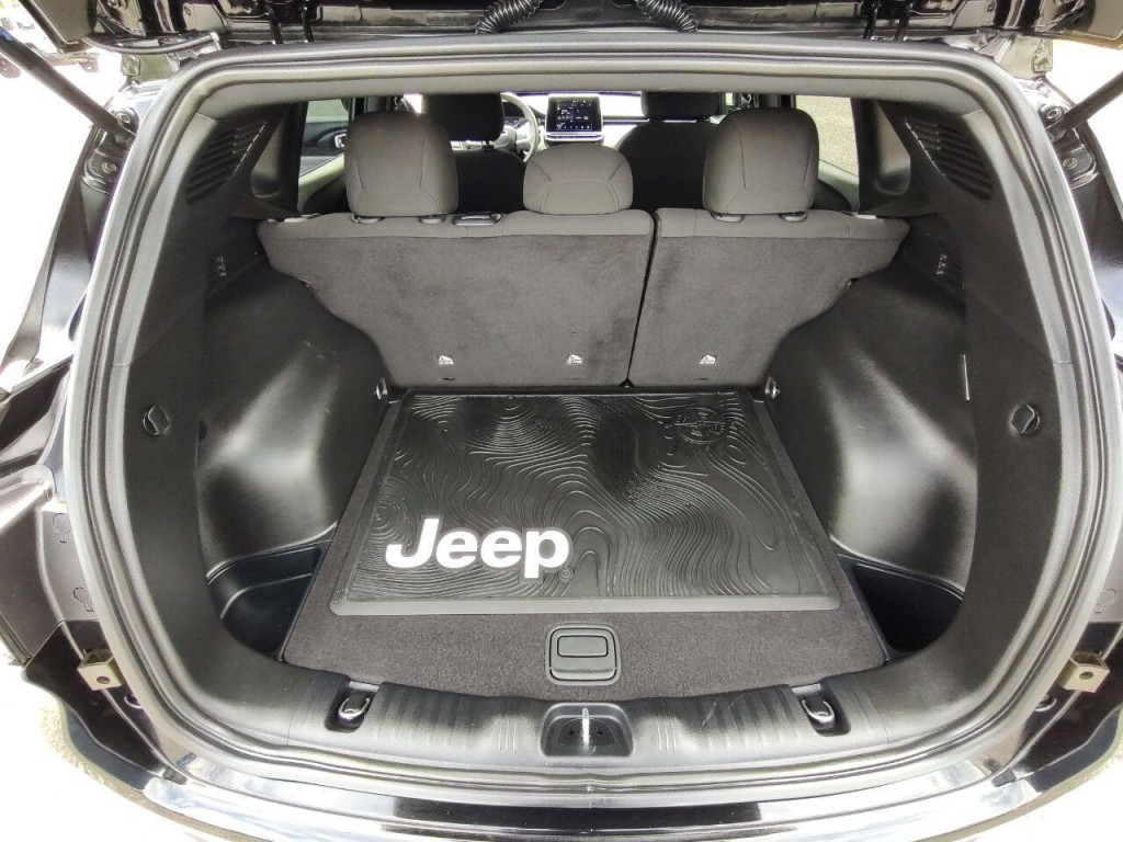 2025 Jeep Compass Image 17