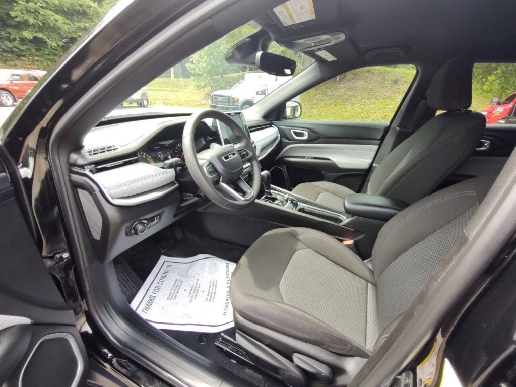 2025 Jeep Compass Image 20