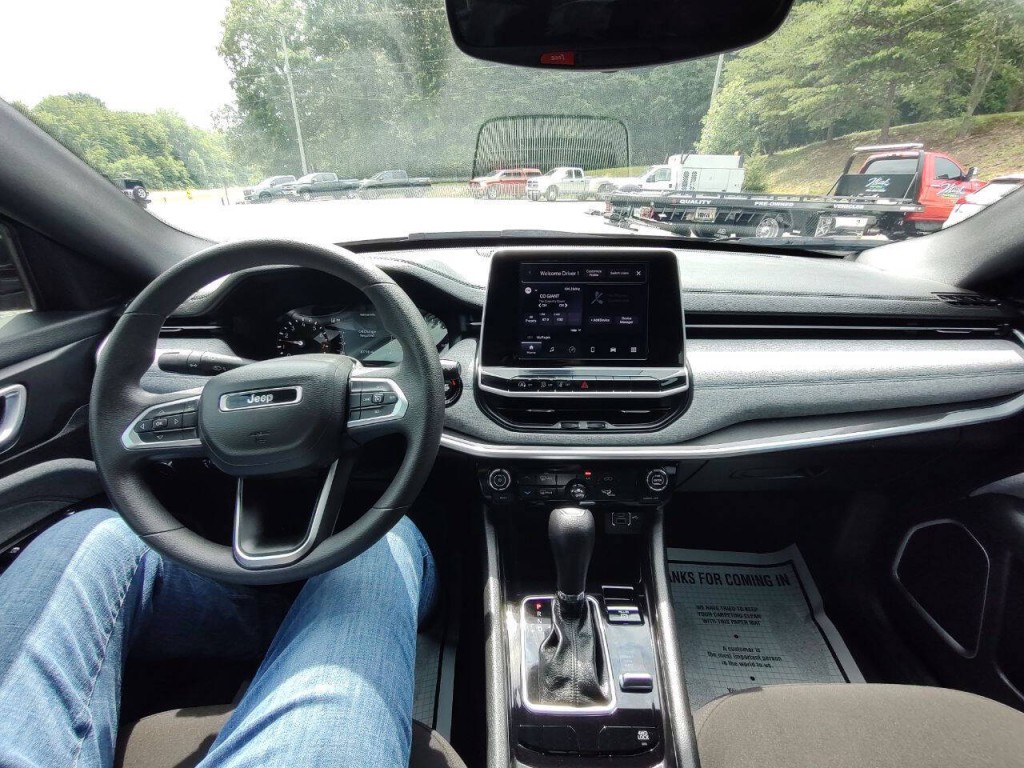2025 Jeep Compass Image 41
