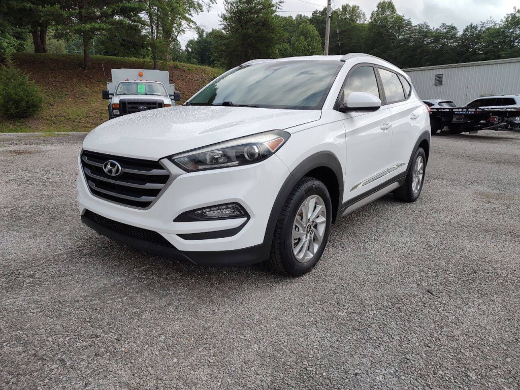 2017 Hyundai Tucson Image 2