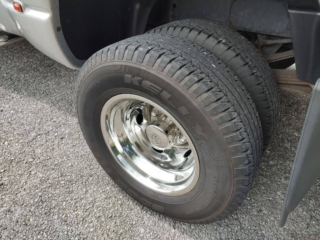 2003 Dodge Ram 3500 Image 17