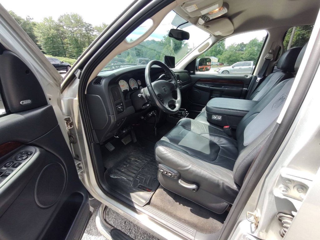2003 Dodge Ram 3500 Image 26