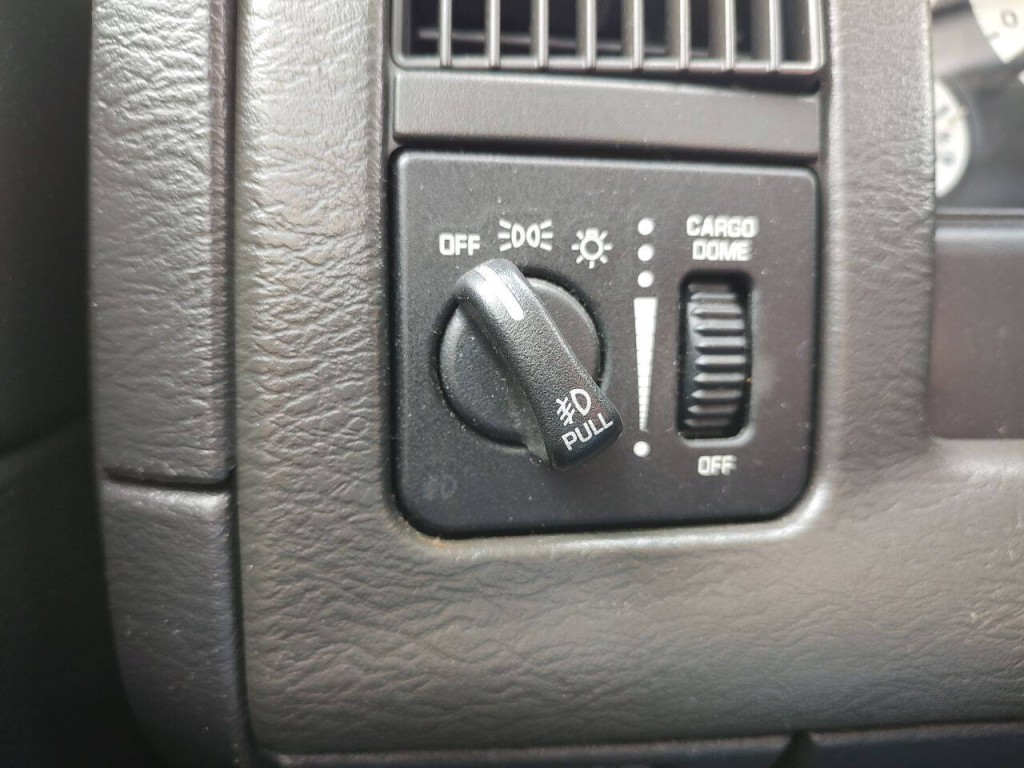 2003 Dodge Ram 3500 Image 31