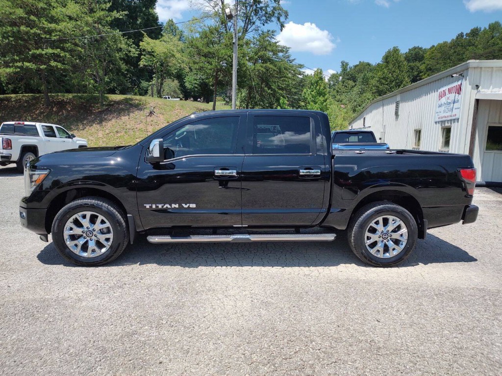 2020 Nissan Titan Image 9