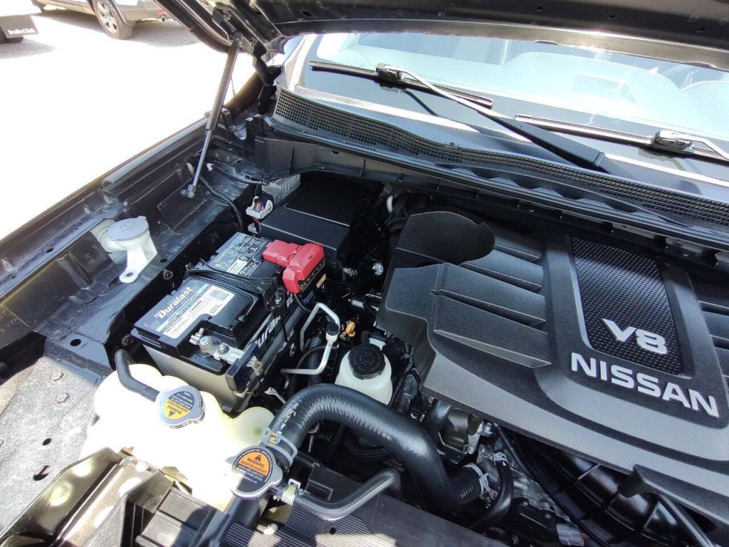 2020 Nissan Titan Image 19