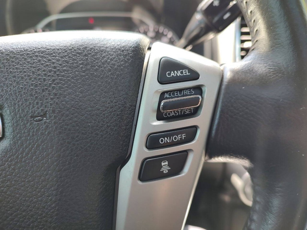 2020 Nissan Titan Image 32