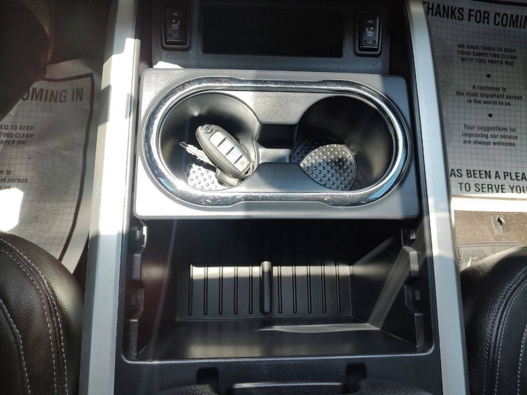 2020 Nissan Titan Image 41