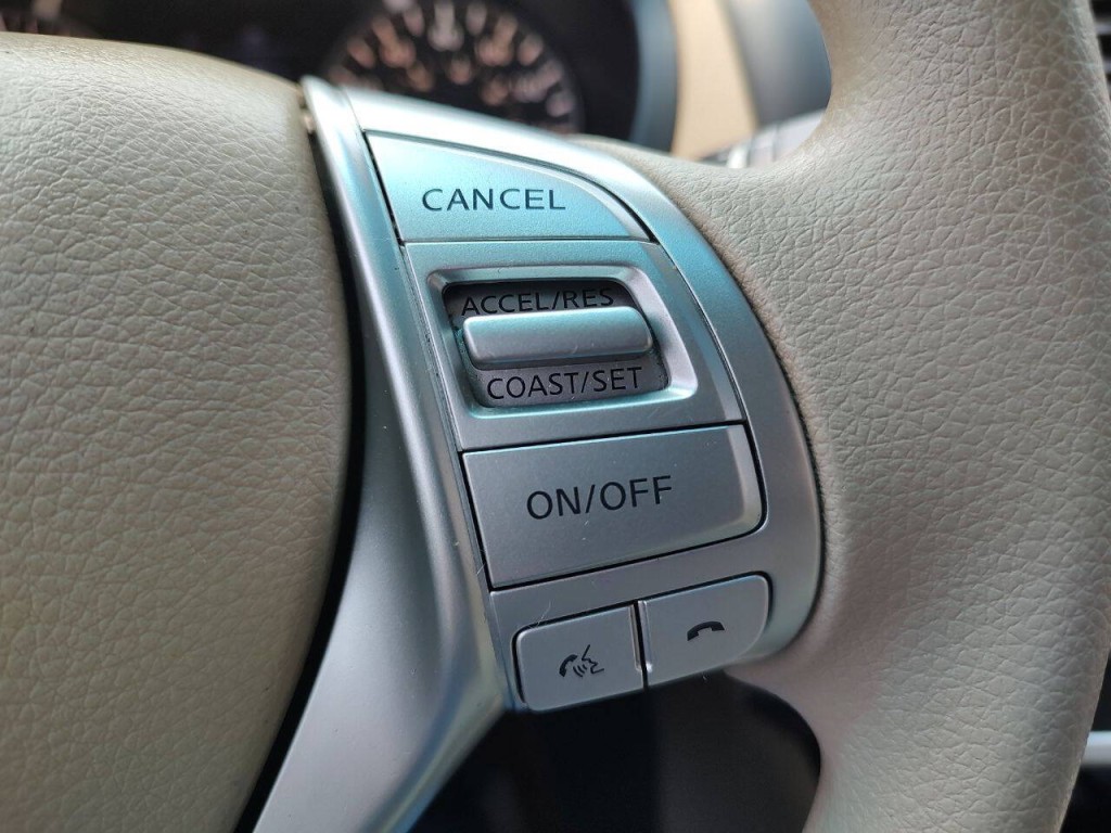 2017 Nissan Altima Image 24