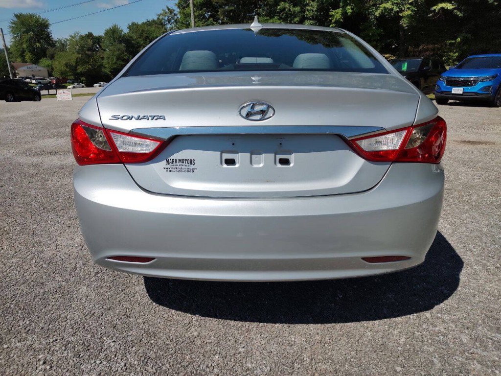 2013 Hyundai Sonata Image 6