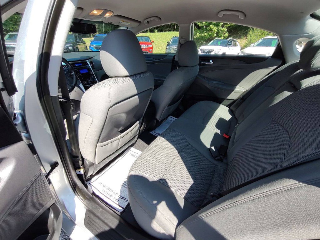 2013 Hyundai Sonata Image 17