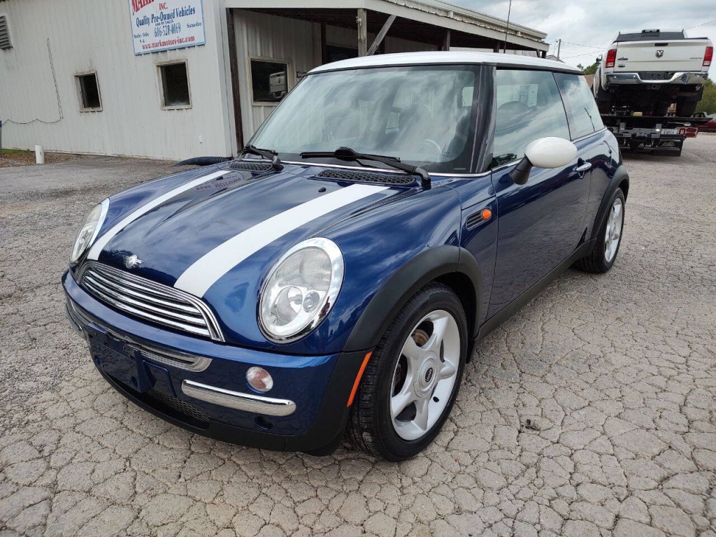 2003 MINI Cooper Image 2