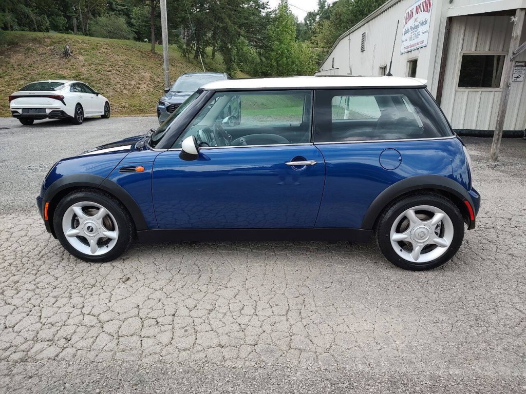 2003 MINI Cooper Image 9