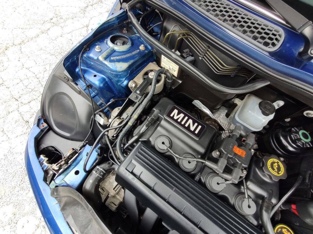 2003 MINI Cooper Image 12