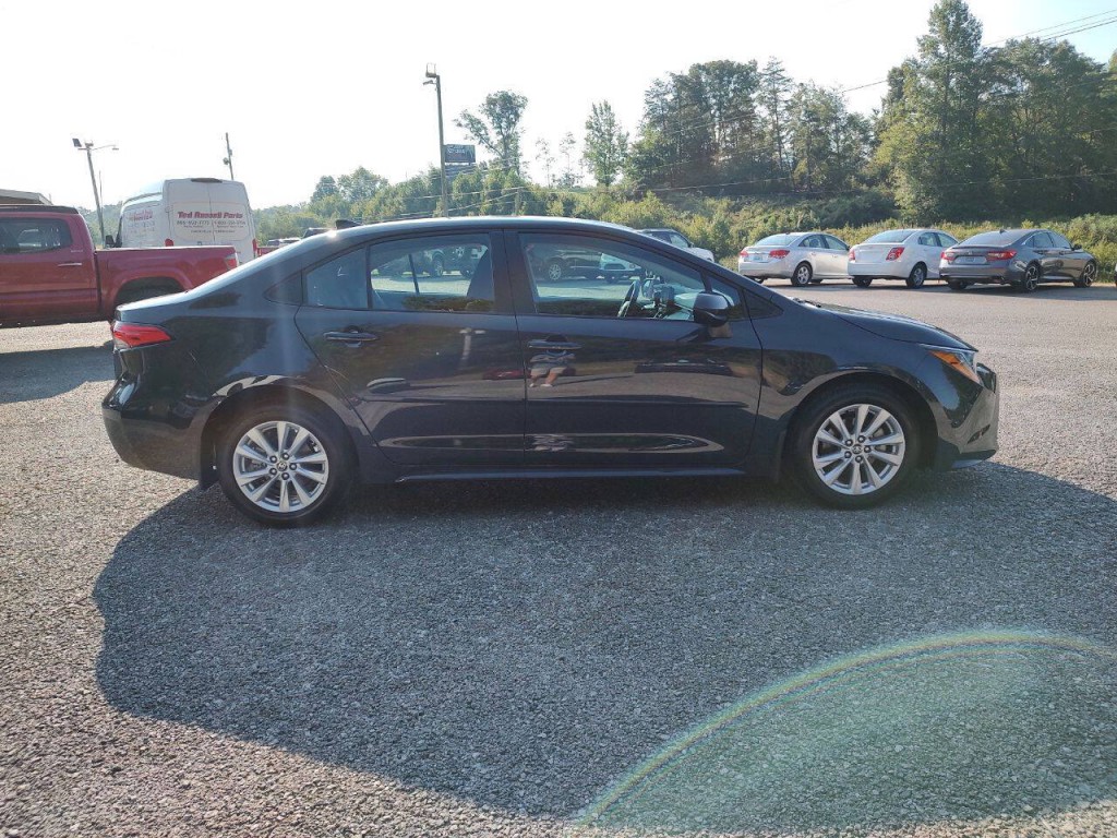 2024 Toyota Corolla Image 8