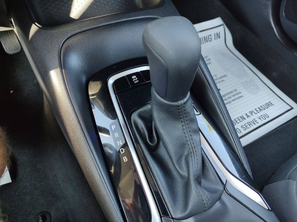2024 Toyota Corolla Image 32