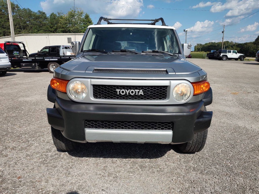 2012 Toyota FJ Cruiser Image 3