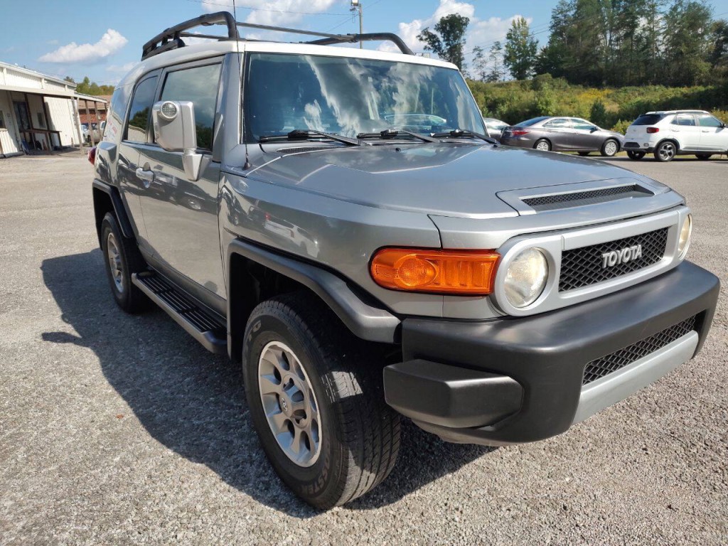 2012 Toyota FJ Cruiser Image 4