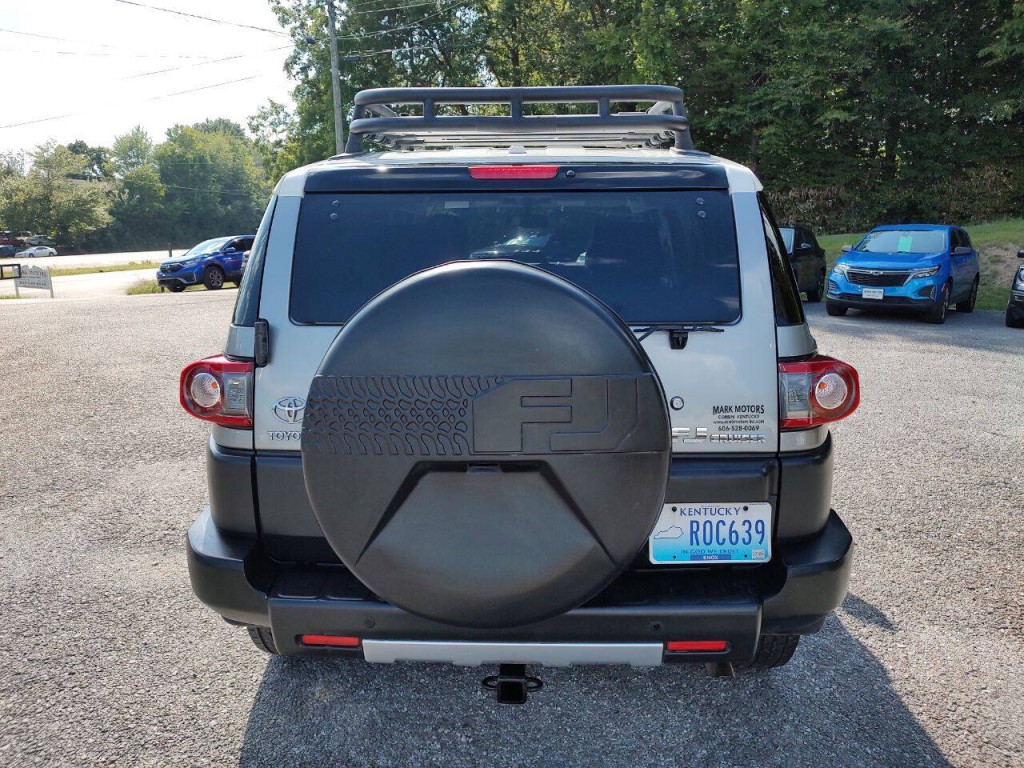 2012 Toyota FJ Cruiser Image 6