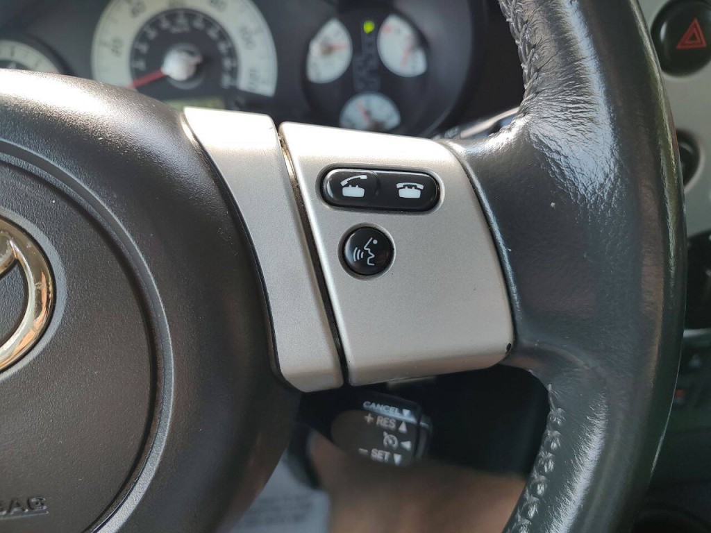 2012 Toyota FJ Cruiser Image 24