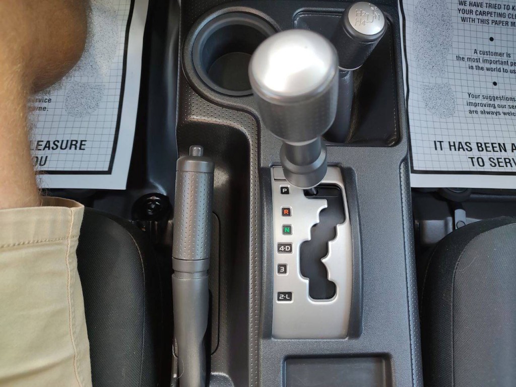 2012 Toyota FJ Cruiser Image 34