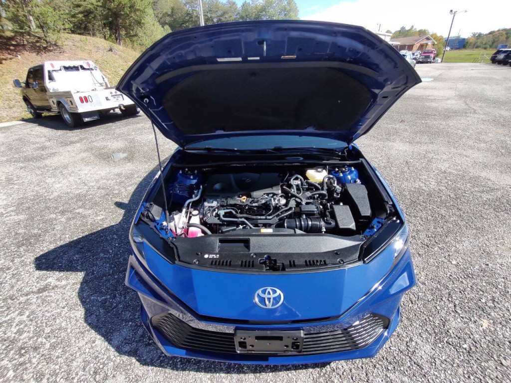 2025 Toyota Camry Image 13