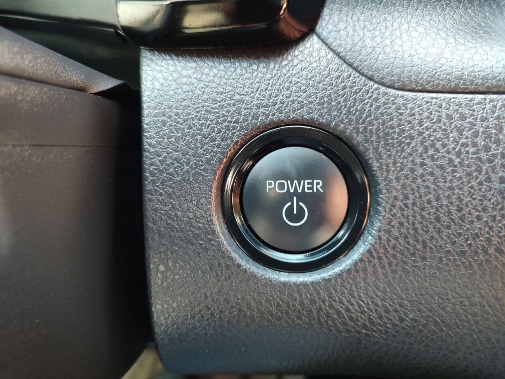 2025 Toyota Camry Image 31