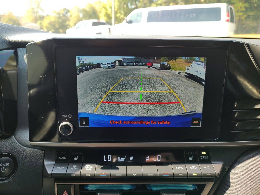 2025 Toyota Camry Image 40