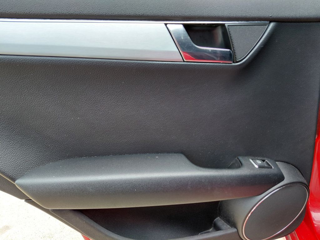2008 Mercedes-Benz C-Class Image 14