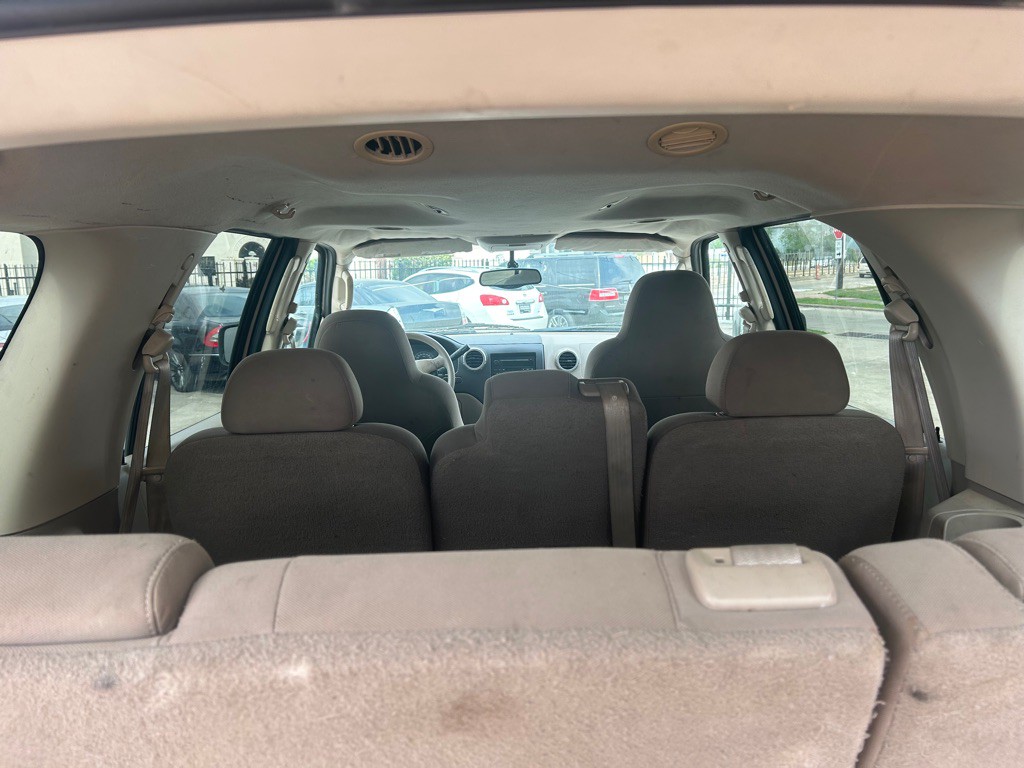 2003 Ford Expedition Image 8