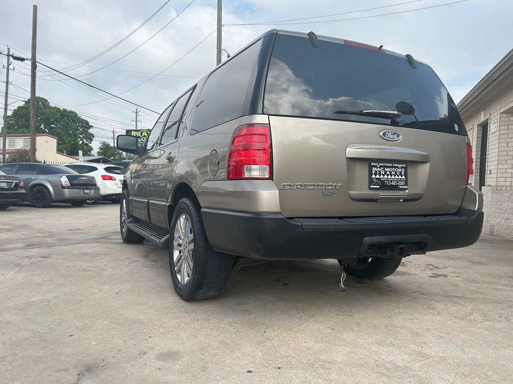 2003 Ford Expedition Image 15