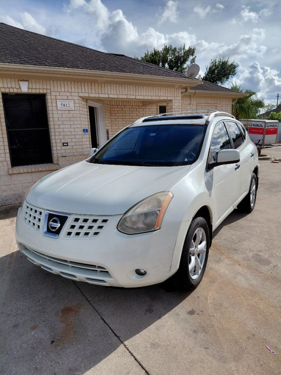 2010 Nissan Rogue Image 2