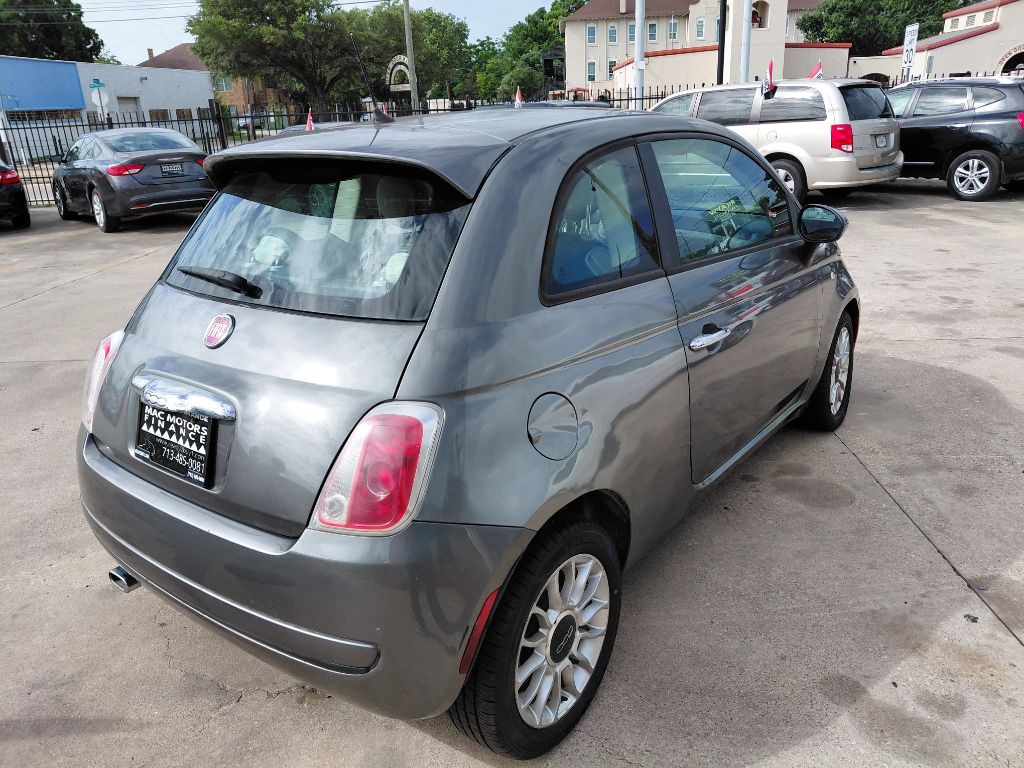 2013 FIAT 500 Image 2