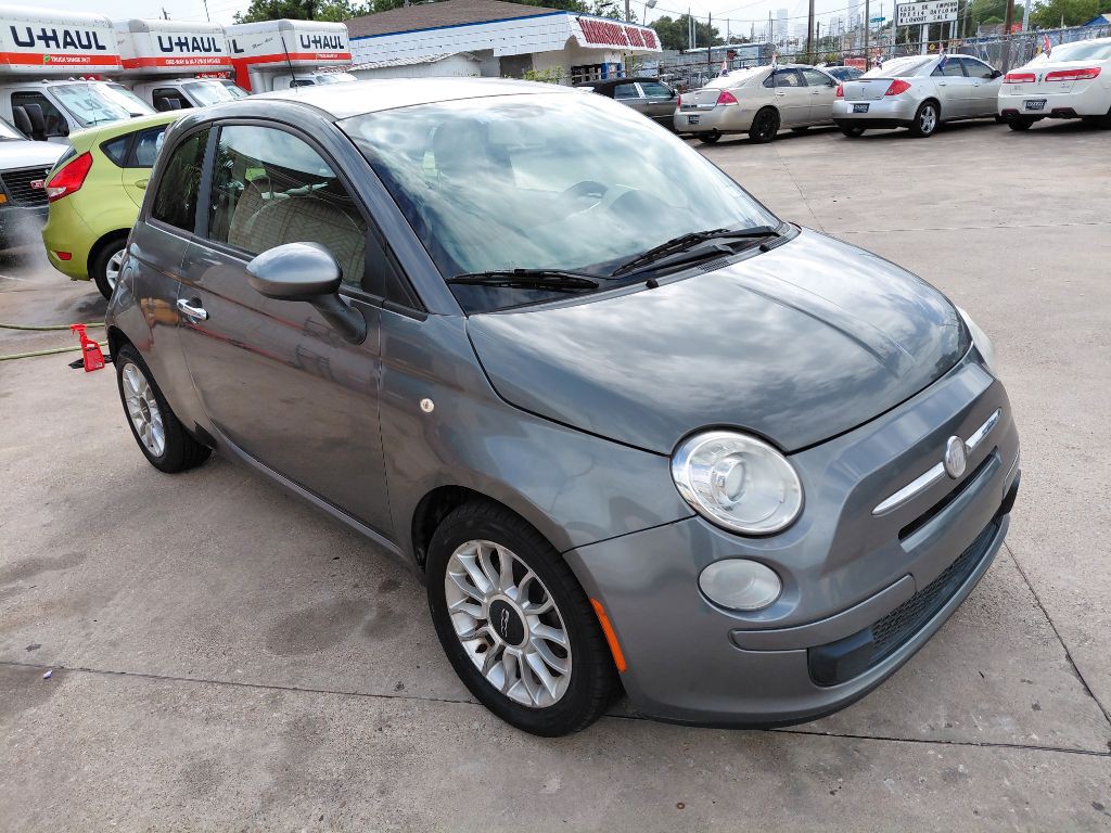 2013 FIAT 500 Image 3